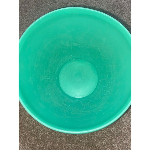 Vintage Tupperware Crisp It Green Lettuce Crisper Bowl With Lid - Picture 9 of 12